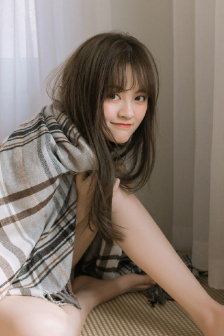 免费女人光着全身网站